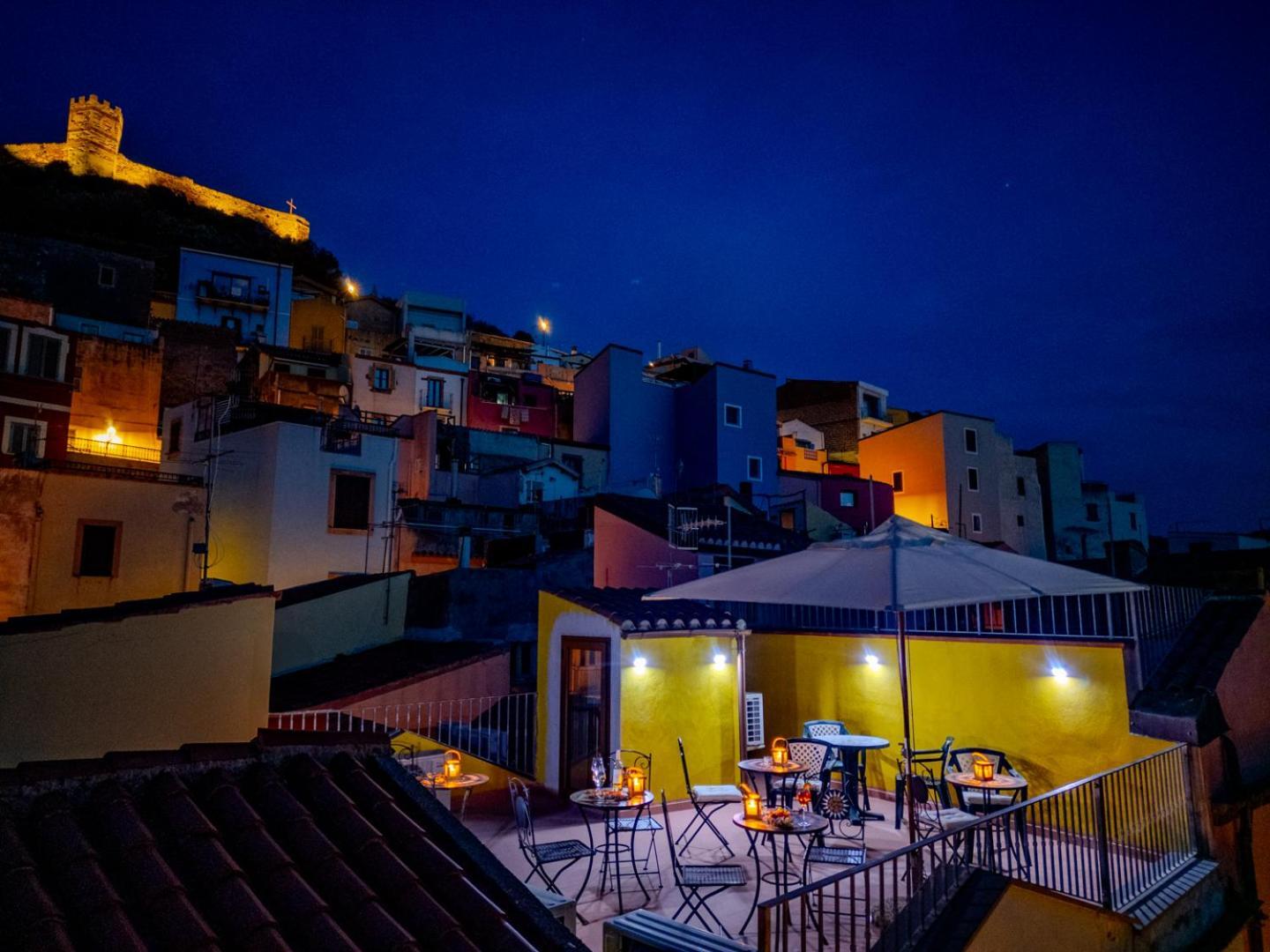 S'Apposentu - Un'Angolo Di Paradiso Con La Vista Sul Castello Bosa Εξωτερικό φωτογραφία