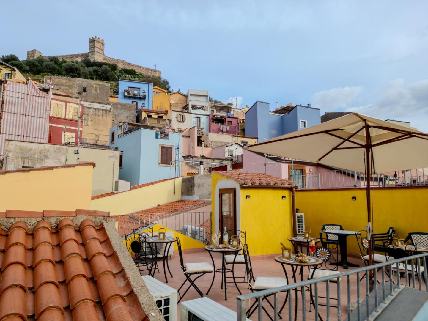 S'Apposentu - Un'Angolo Di Paradiso Con La Vista Sul Castello Bosa Εξωτερικό φωτογραφία